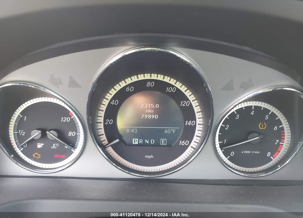 2011 MERCEDES-BENZ C 300 LUXURY/SPORT VIN: WDDGF5EB1BR177374