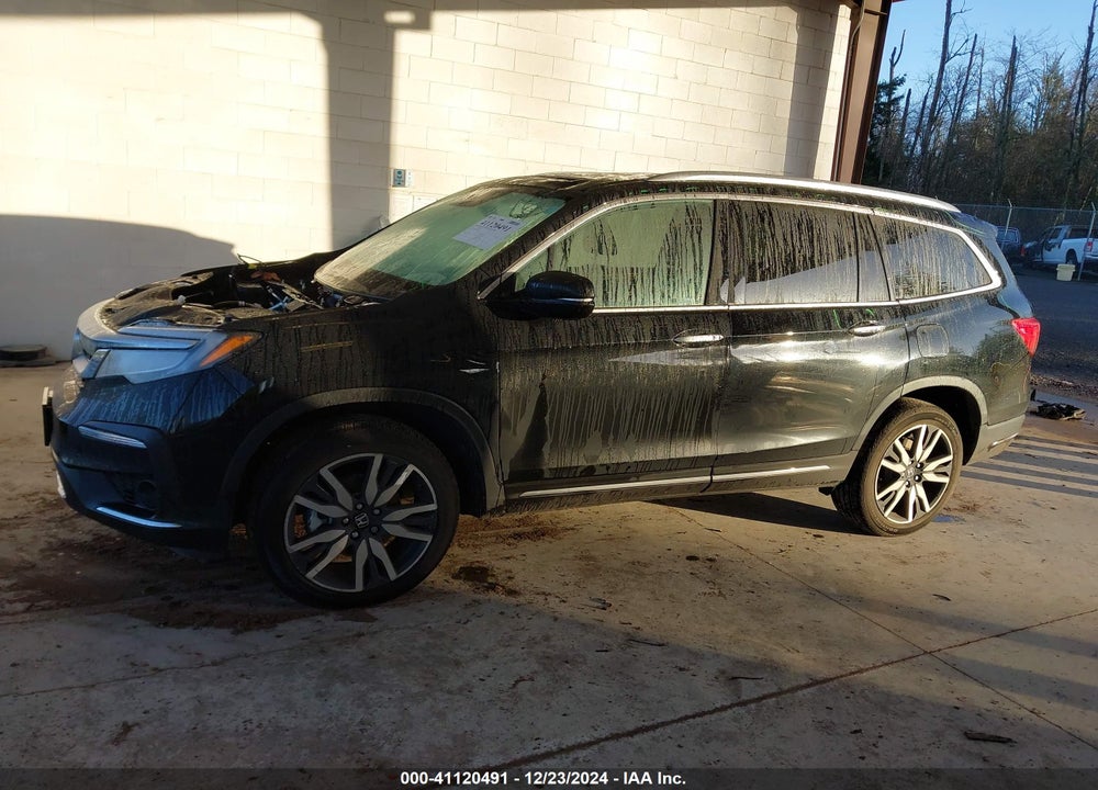 2021 HONDA PILOT AWD TOURING 7 PASSENGER VIN: 5FNYF6H68MB012997