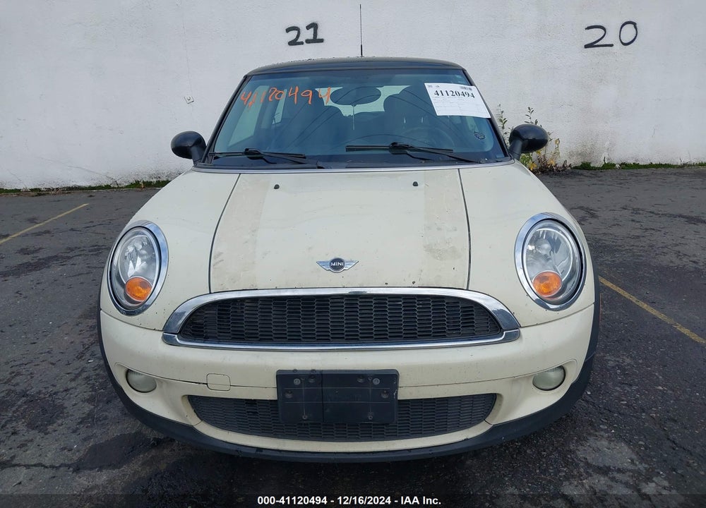 2007 MINI COOPER VIN: WMWMF33547TT53274