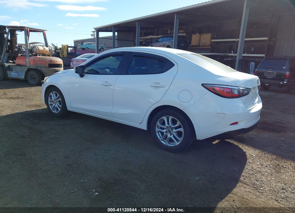 2016 SCION IA VIN: 3MYDLBZV9GY113627