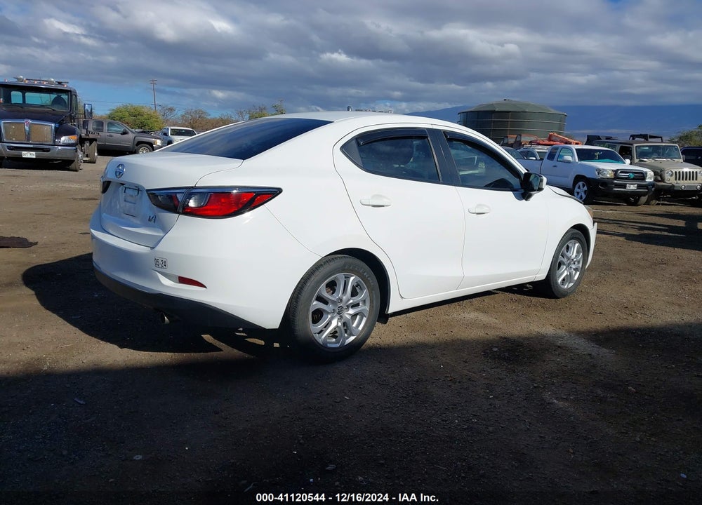 2016 SCION IA VIN: 3MYDLBZV9GY113627
