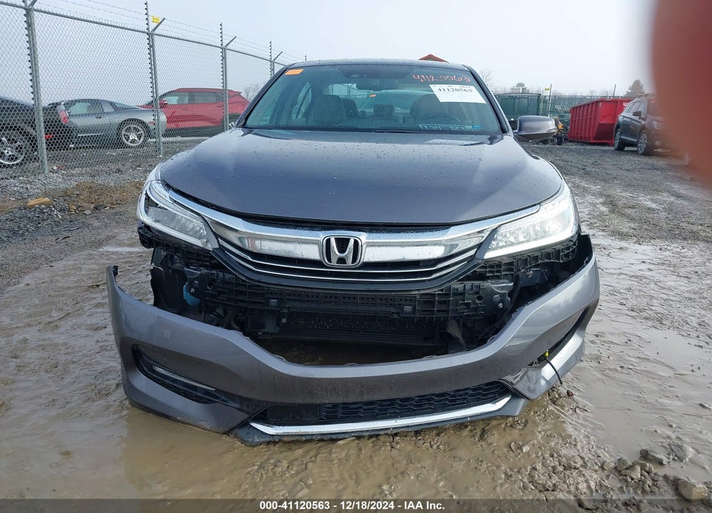 2016 HONDA ACCORD VIN: 1HGCR3F91GA016417