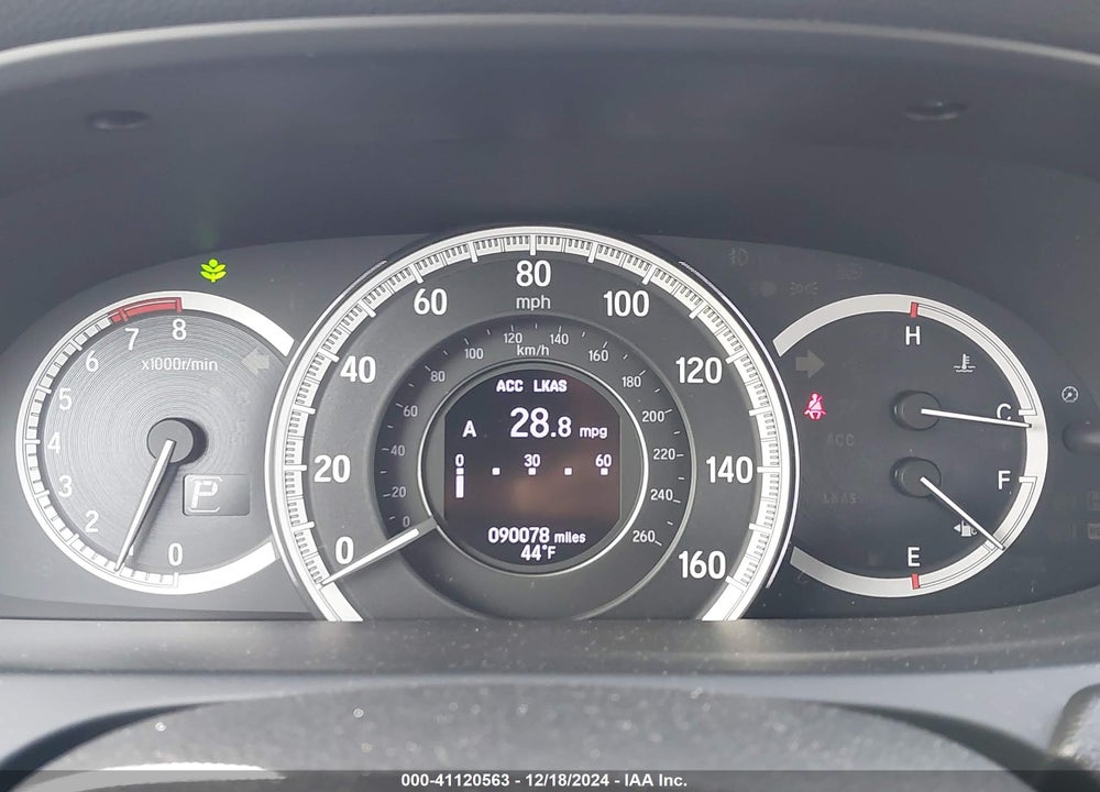 2016 HONDA ACCORD VIN: 1HGCR3F91GA016417