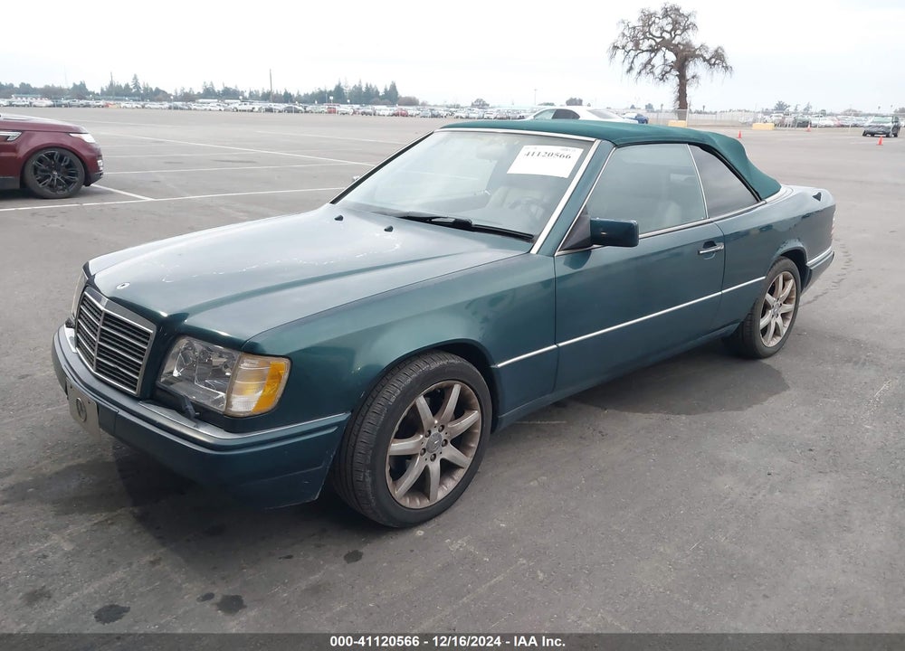 1994 MERCEDES-BENZ E 320 VIN: WDBEA66E8RC082210