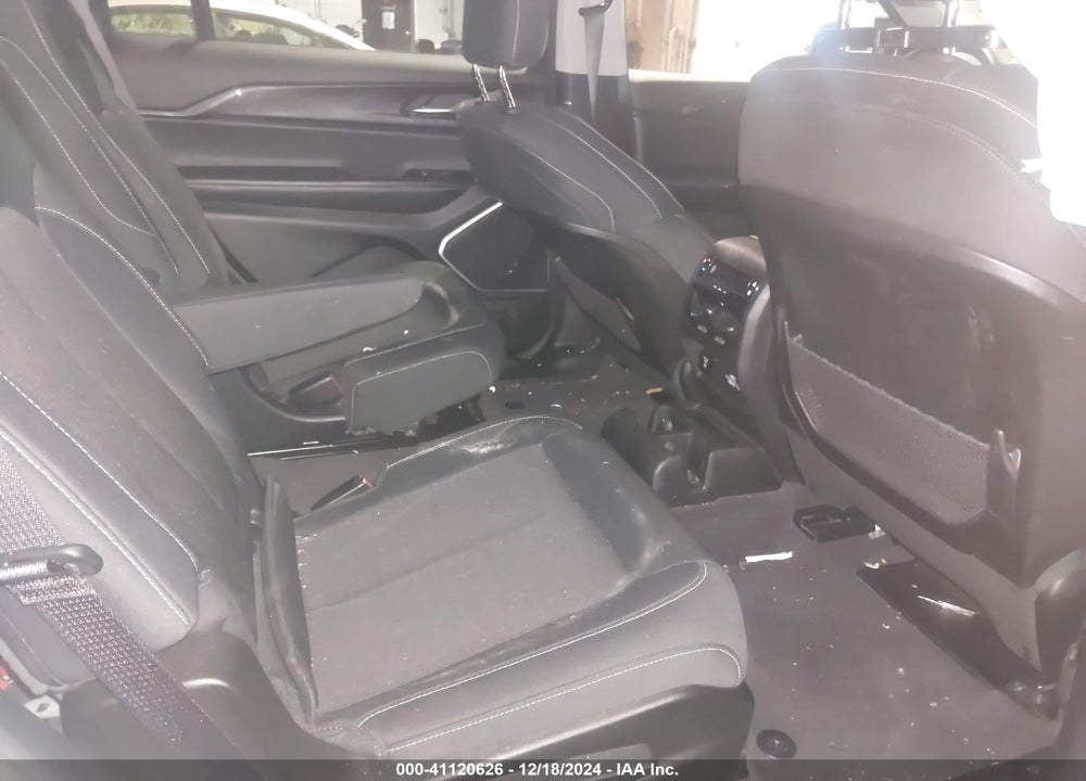 2022 JEEP GRAND CHEROKEE L LAREDO 4X4 VIN: 1C4RJKAG7N8542572