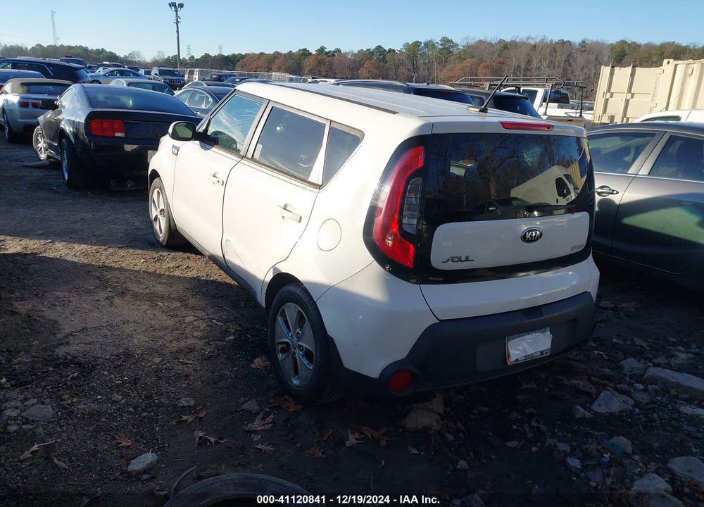 2015 KIA SOUL VIN: KNDJN2A24F7227290
