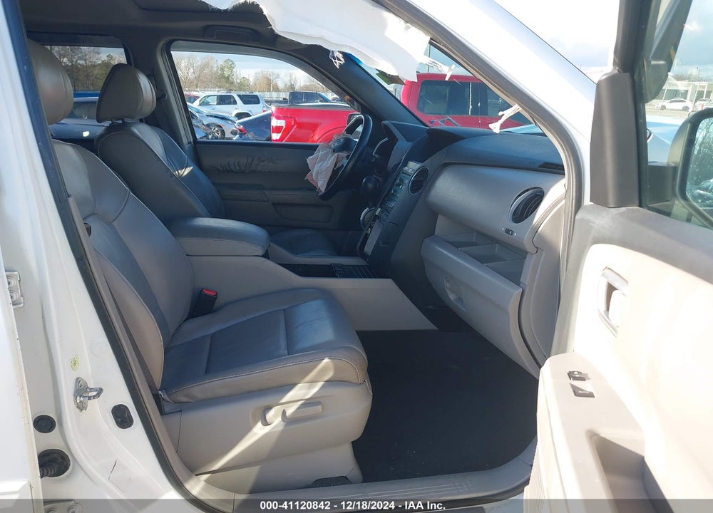 2010 HONDA PILOT EX-L VIN: 5FNYF4H56AB001407