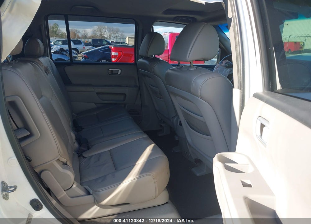 2010 HONDA PILOT EX-L VIN: 5FNYF4H56AB001407