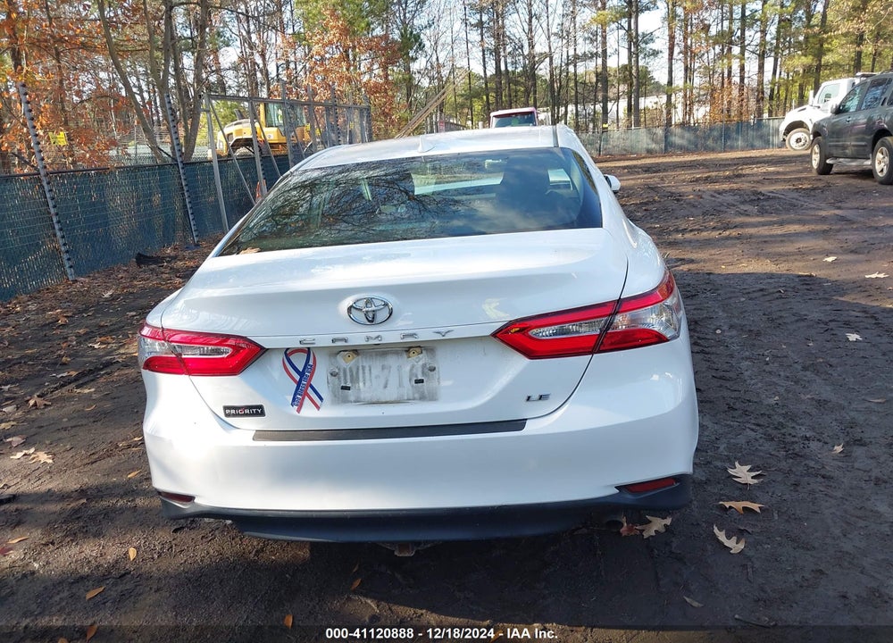 2019 TOYOTA CAMRY LE VIN: 4T1B11HK7KU854802