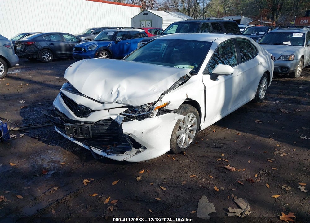 2019 TOYOTA CAMRY LE VIN: 4T1B11HK7KU854802