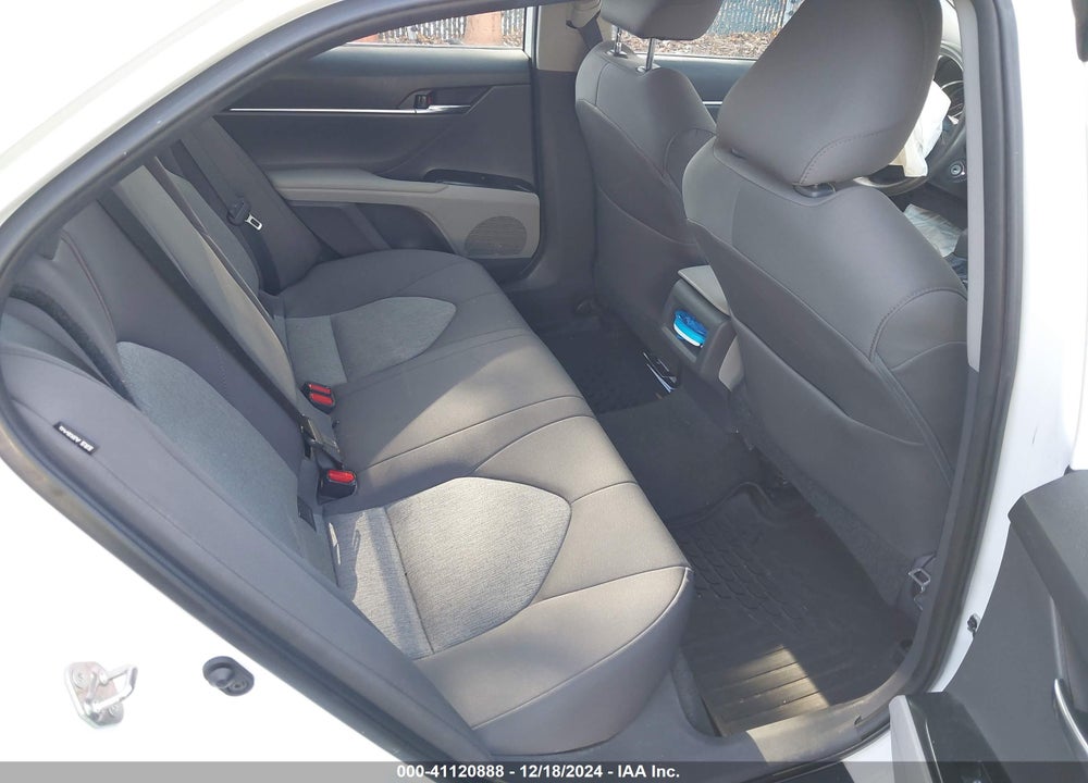 2019 TOYOTA CAMRY LE VIN: 4T1B11HK7KU854802