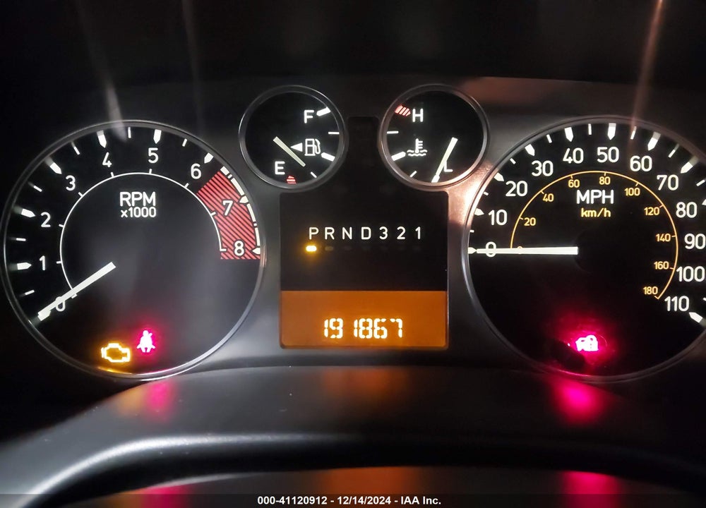 2008 HUMMER H3 SUV VIN: 5GTEN13E588101559