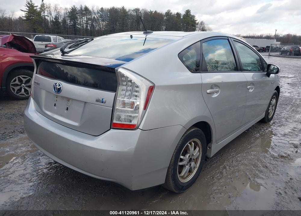 2010 TOYOTA PRIUS III VIN: JTDKN3DUXA5221019