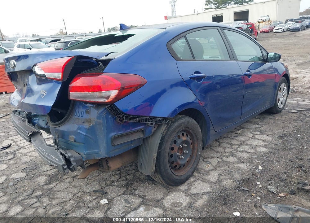 2018 KIA FORTE VIN: 3KPFK4A78JE167822
