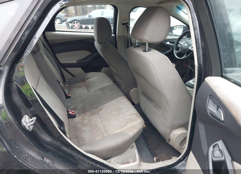 2014 FORD FOCUS SE VIN: 1FADP3F27EL309905