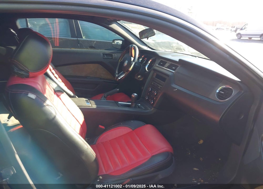 2014 FORD MUSTANG V6 VIN: 1ZVBP8AM7E5248919