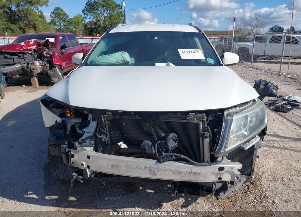 2015 NISSAN PATHFINDER S VIN: 5N1AR2MN7FC695429
