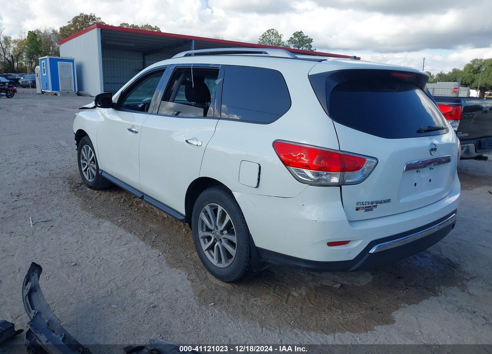 2015 NISSAN PATHFINDER S VIN: 5N1AR2MN7FC695429