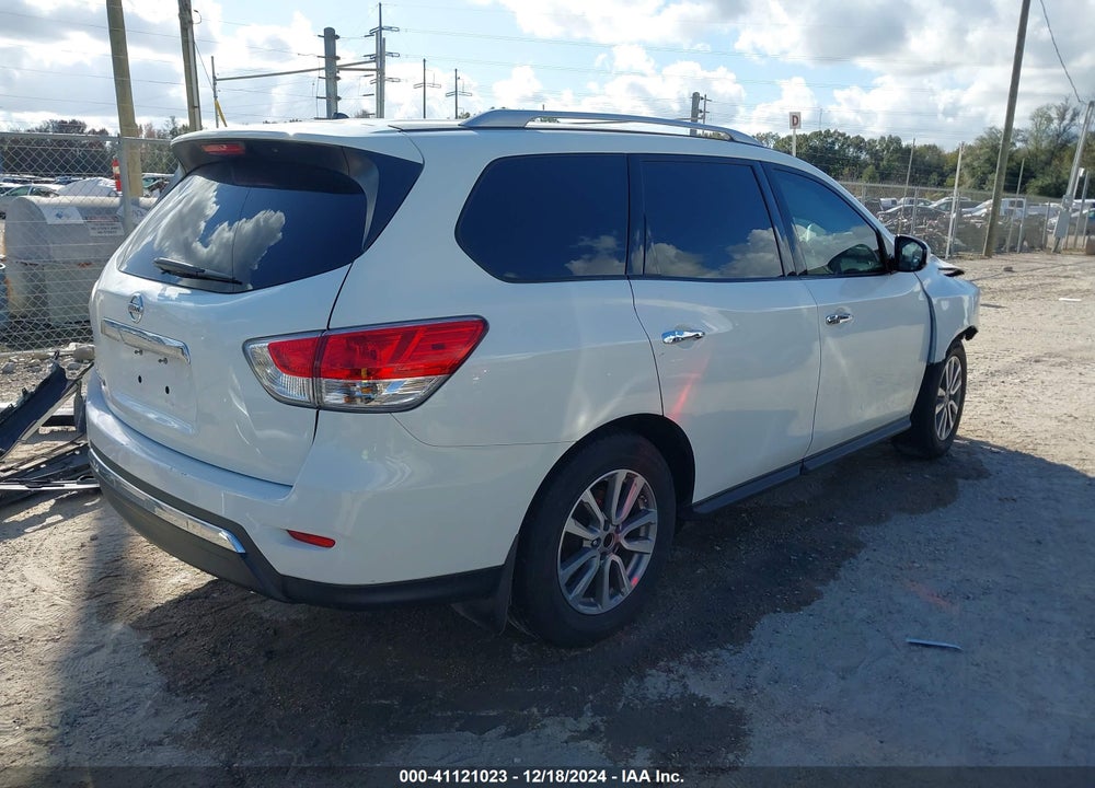 2015 NISSAN PATHFINDER S VIN: 5N1AR2MN7FC695429