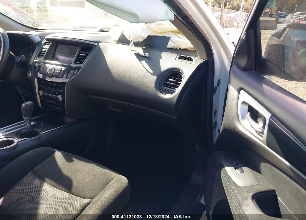 2015 NISSAN PATHFINDER S VIN: 5N1AR2MN7FC695429