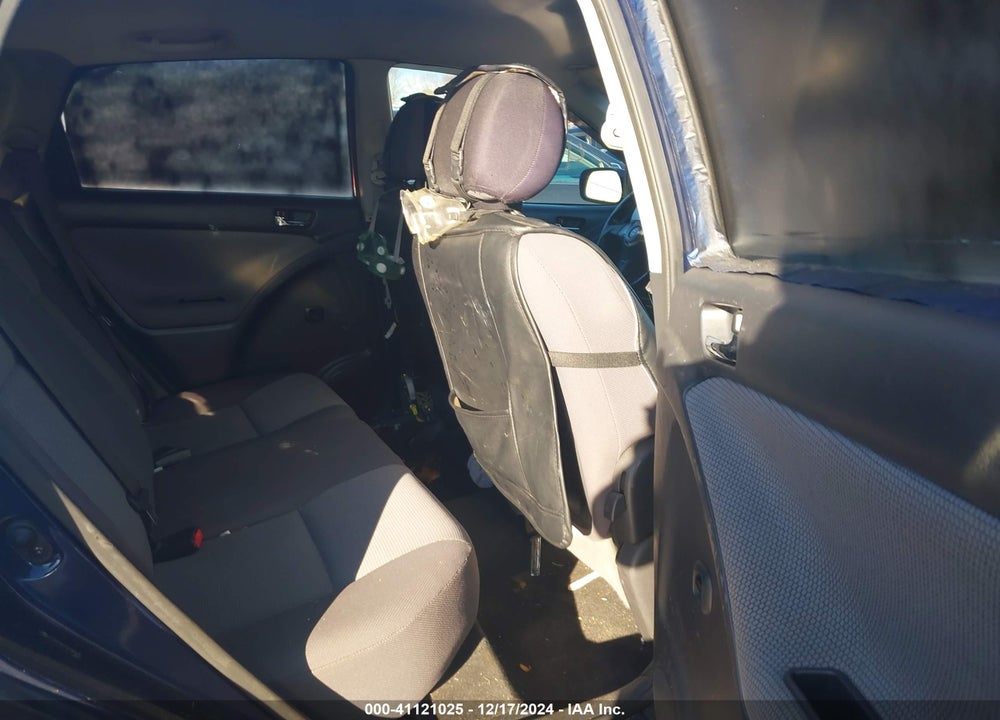 2005 TOYOTA MATRIX VIN: 2T1KR32E75C391816