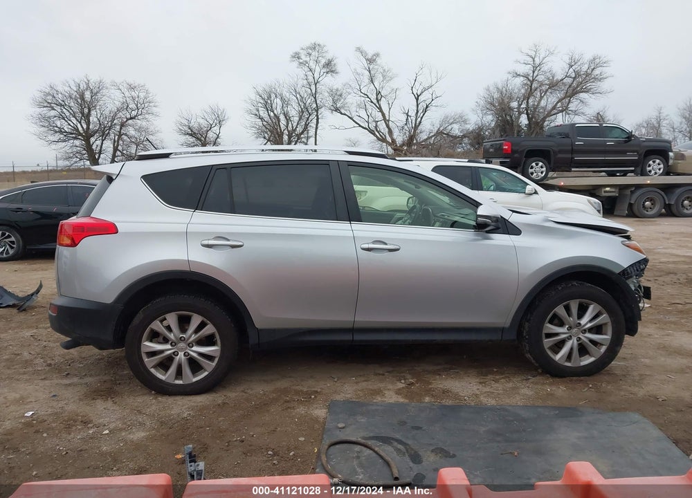 2015 TOYOTA RAV4 LIMITED VIN: JTMDFREV8FD161142