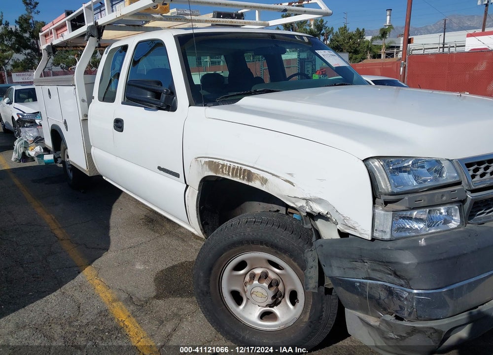 2005 CHEVROLET SILVERADO 2500HD WORK TRUCK VIN: 1GBHC29U65E278976