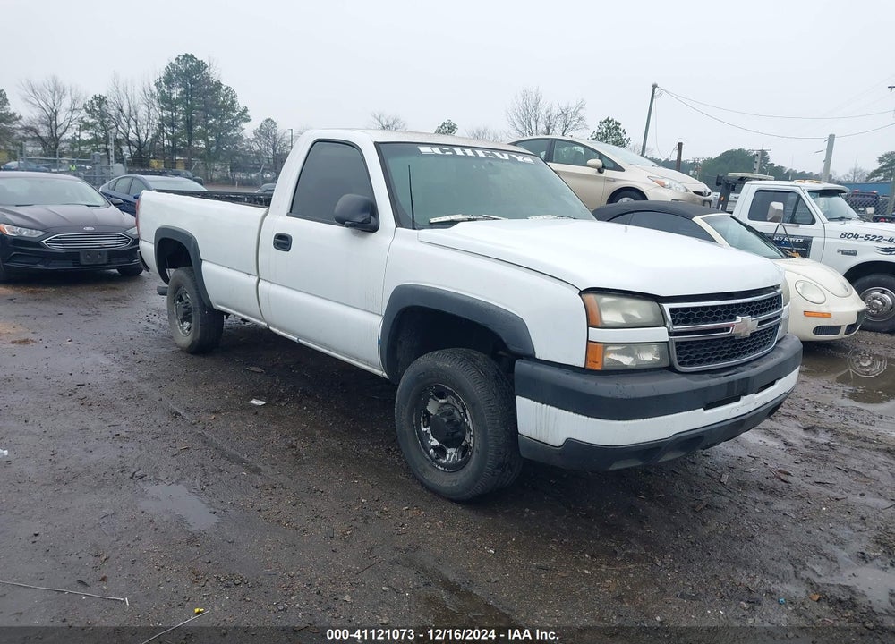 2006 CHEVROLET SILVERADO 2500HD WORK TRUCK VIN: 1GCHC24UX6E144766