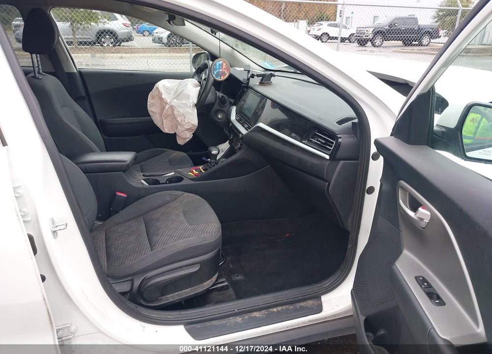 2022 KIA NIRO LX VIN: KNDCB3LC7N5546058