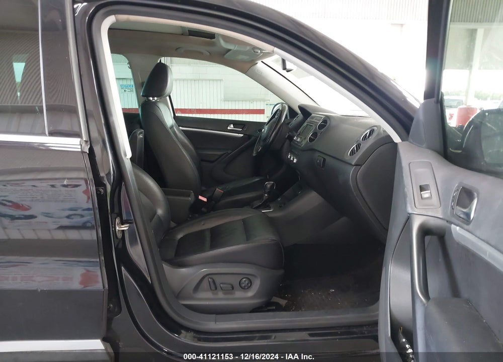2013 VOLKSWAGEN TIGUAN SEL VIN: WVGBV7AX7DW523223