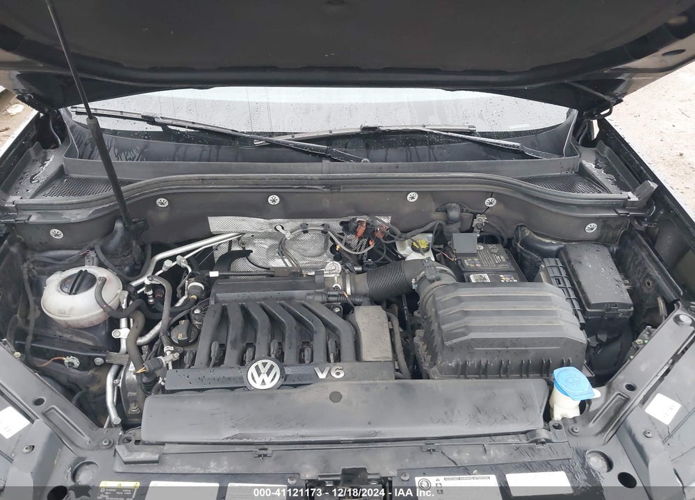 2018 VOLKSWAGEN ATLAS 3.6L V6 SE VIN: 1V2KR2CA4JC511725