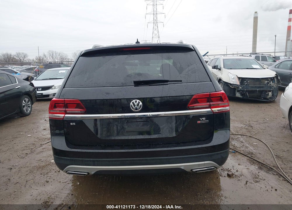 2018 VOLKSWAGEN ATLAS 3.6L V6 SE VIN: 1V2KR2CA4JC511725
