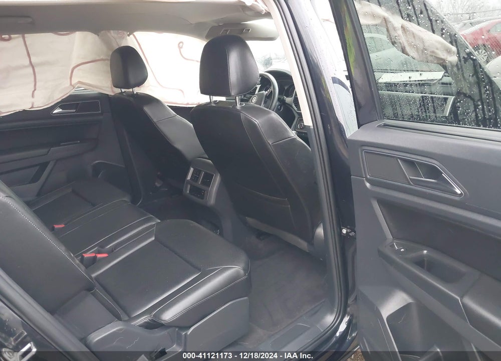 2018 VOLKSWAGEN ATLAS 3.6L V6 SE VIN: 1V2KR2CA4JC511725