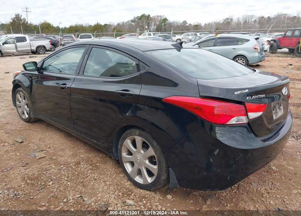 2013 HYUNDAI ELANTRA VIN: KMHDH4AEXDU741410