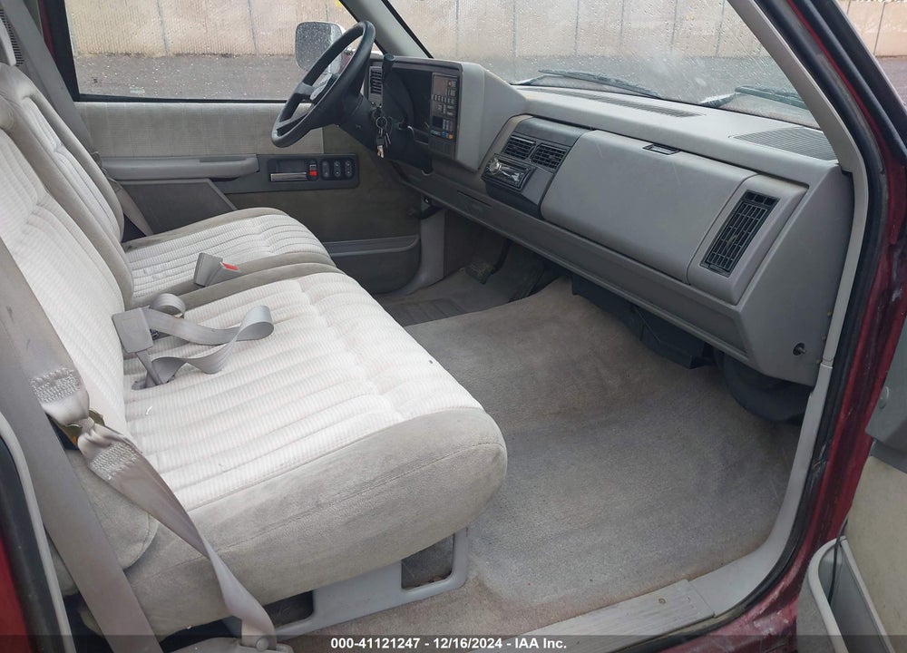 1992 CHEVROLET GMT-400 C2500 VIN: 1GCFC24K5NE222620