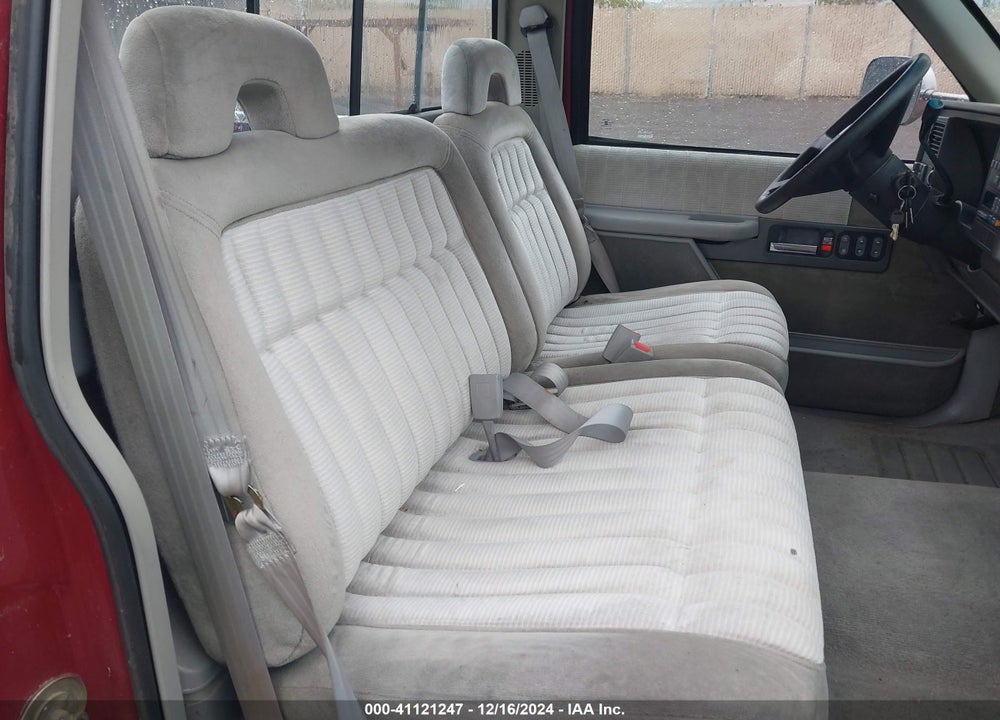 1992 CHEVROLET GMT-400 C2500 VIN: 1GCFC24K5NE222620