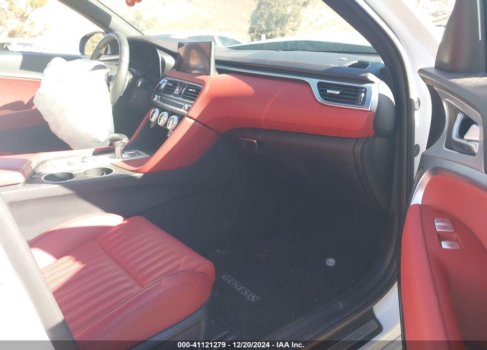 2023 GENESIS G70 VIN: KMTG34TA0PU120211