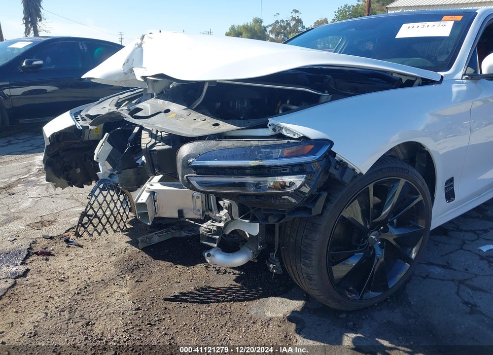 2023 GENESIS G70 VIN: KMTG34TA0PU120211