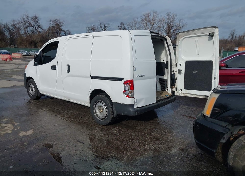 2015 NISSAN NV200 S VIN: 3N6CM0KN1FK705916