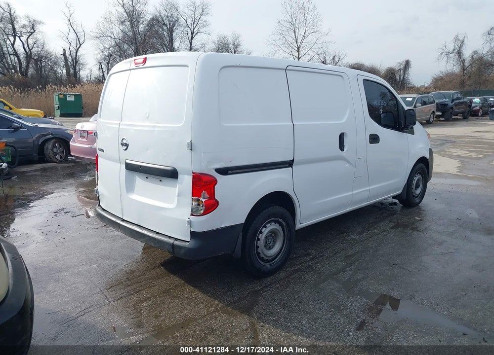 2015 NISSAN NV200 S VIN: 3N6CM0KN1FK705916