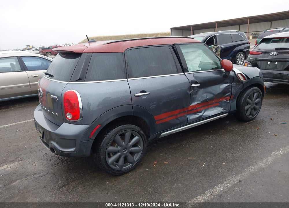 2016 MINI COUNTRYMAN COOPER S VIN: WMWZC3C57GWT09055