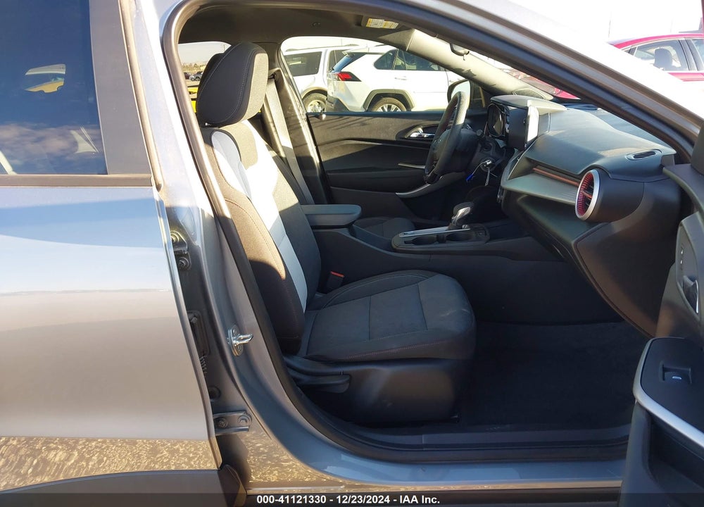 2024 CHEVROLET TRAX FWD 1RS VIN: KL77LGE24RC074281