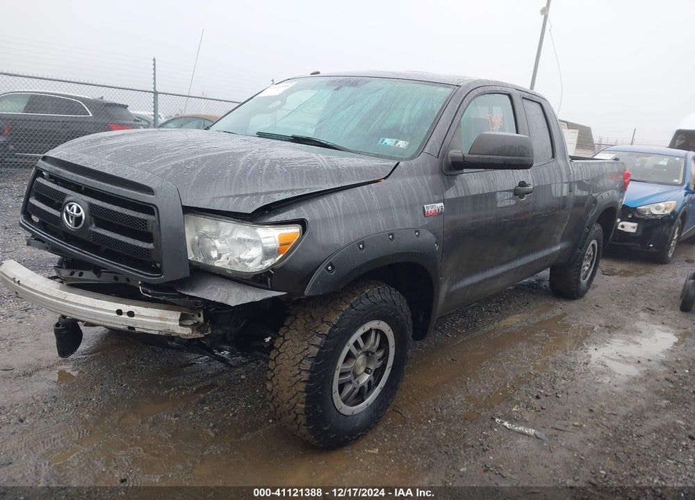 2013 TOYOTA TUNDRA DOUBLE CAB SR5 VIN: 5TFUY5F18DX322101