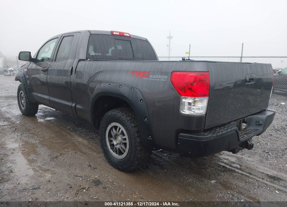2013 TOYOTA TUNDRA DOUBLE CAB SR5 VIN: 5TFUY5F18DX322101