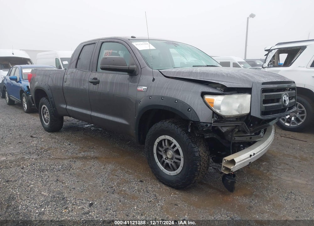 2013 TOYOTA TUNDRA DOUBLE CAB SR5 VIN: 5TFUY5F18DX322101