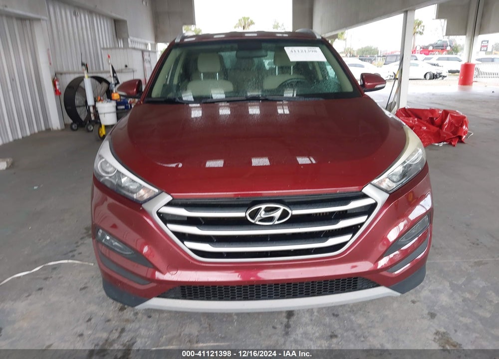 2017 HYUNDAI TUCSON SPORT VIN: KM8J33A26HU426272