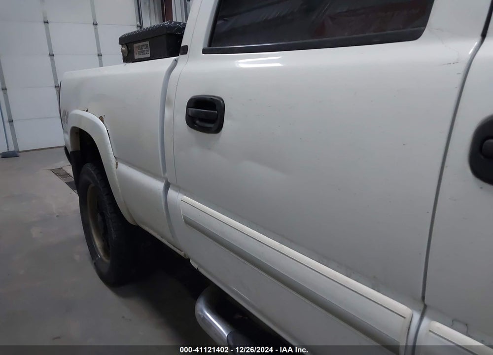 2006 CHEVROLET SILVERADO 2500HD LT1 VIN: 1GCHK23U86F182141