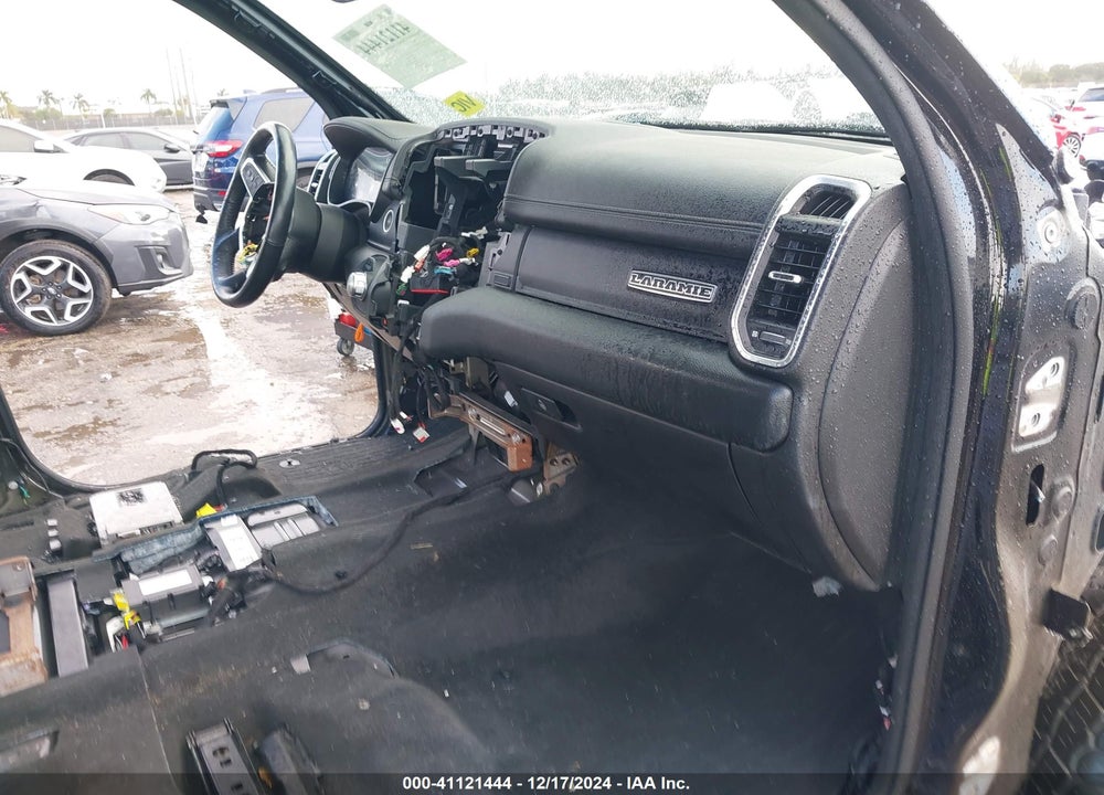 2021 RAM 1500 VIN: 1C6RREJT7MN673743
