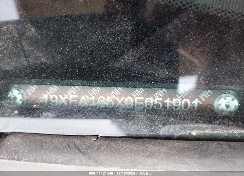 2009 HONDA CIVIC VIN: 19XFA165X9E051901