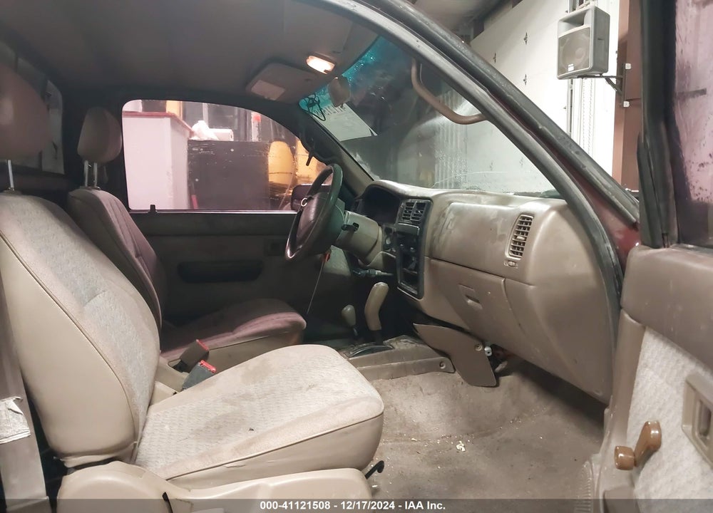 1995 TOYOTA TACOMA VIN: 4TAUN61C9SZ077636